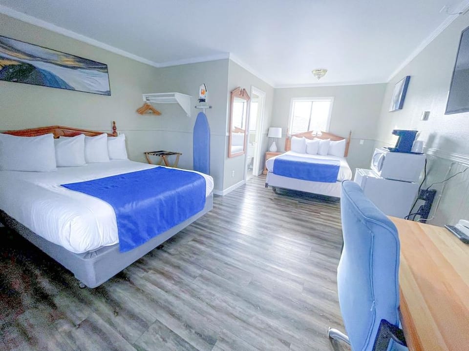Studio 9 Fort Bragg, LLC. Hotel in Fort Bragg