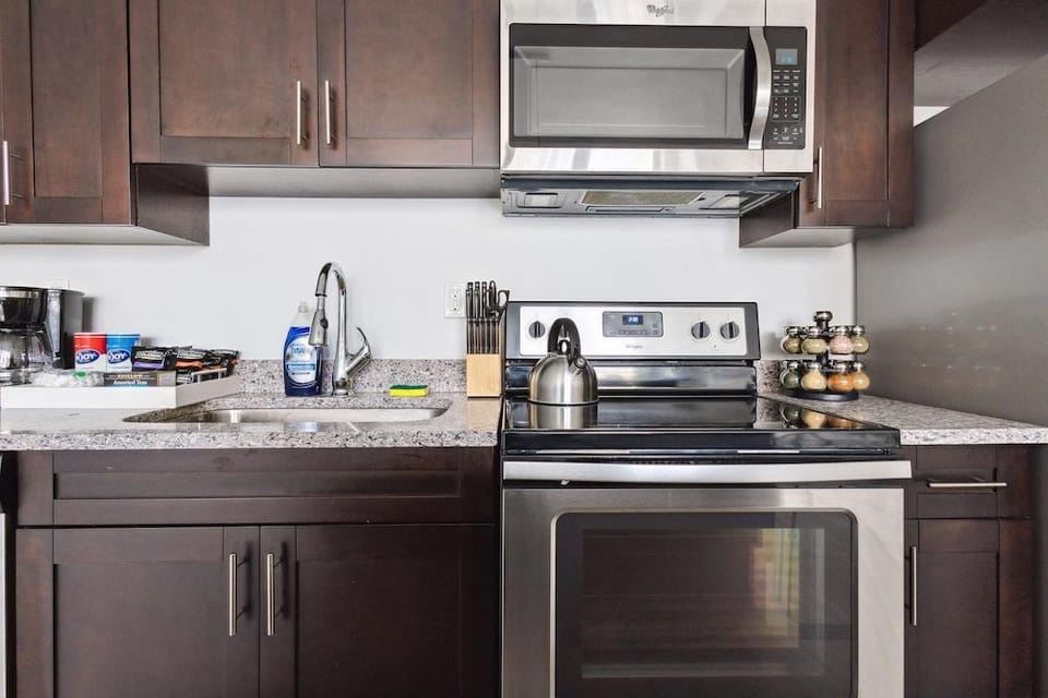 Executive Downtown Retreat Hotel in Windsor