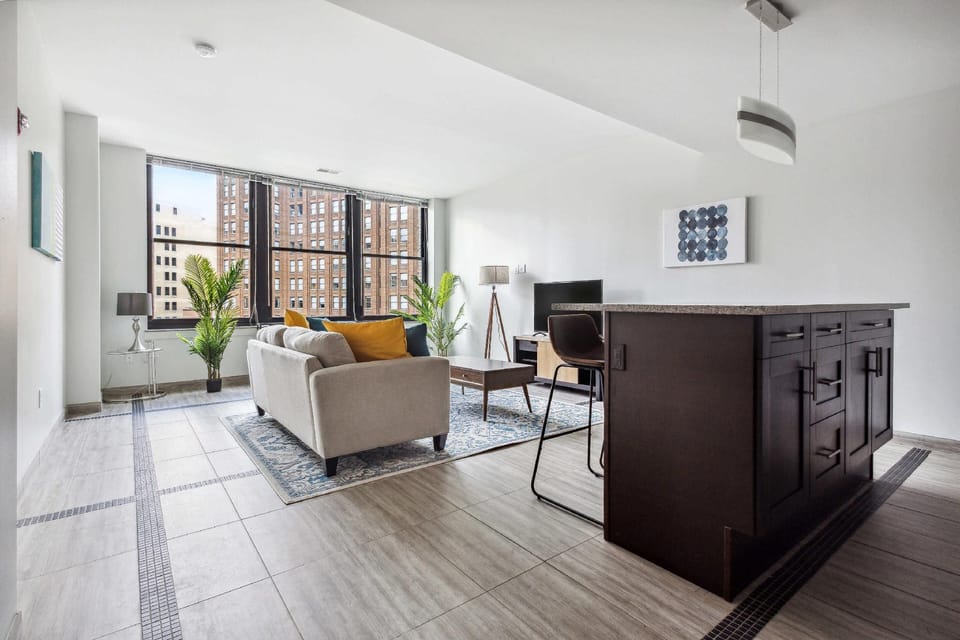 Executive Downtown Retreat Hotel in Windsor