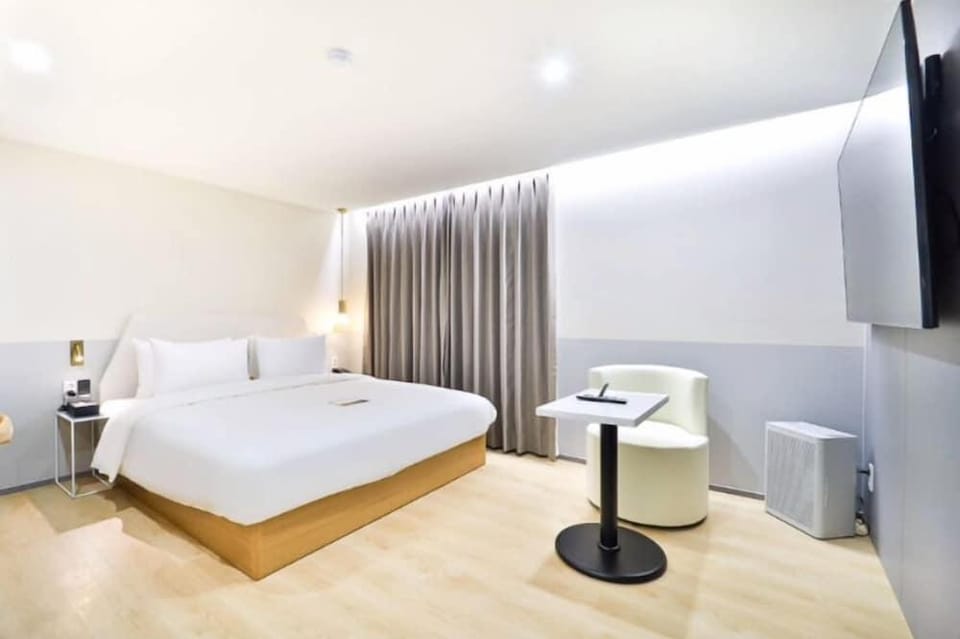 Brown Dot Hotel Yeongdo Daegyo Hotel in Busan