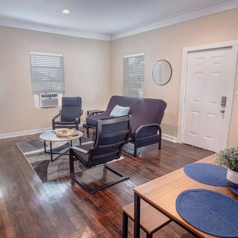 Fabulous Newly Renovated 2br/1ba Near Downtown Hotel in San Antonio