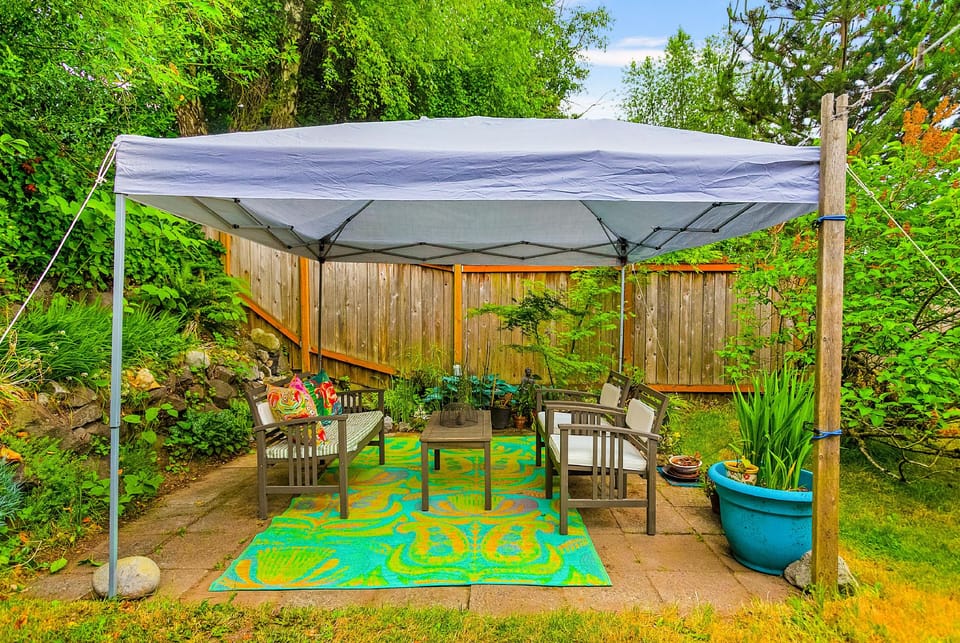 Boho Bliss Bungalow Hotel in Shoreline