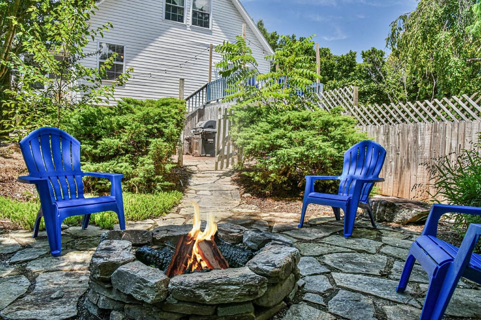 2 BR apt near Mtn to Sea Hiking Trail Hotel in Asheville