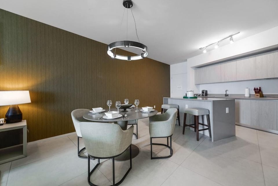 Luxury Miami Condos – Ocean & City Views Hotel in Hollywood Beach
