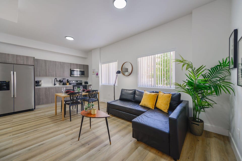 Lovely Apt Near Loandepot Park Stadium Hotel in Miami
