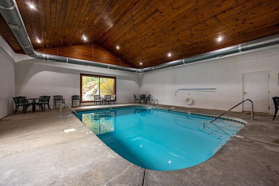 A Time to Remember - One Bedroom Cabin Hotel in Pigeon Forge
