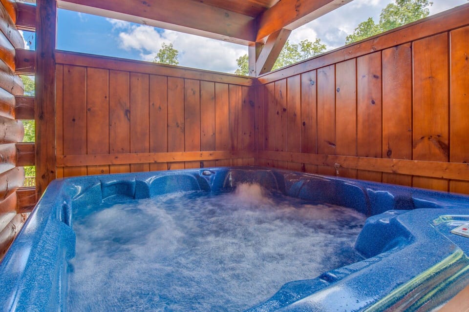 Magic Moments II by Jackson Mountain Rentals Hotel in Gatlinburg