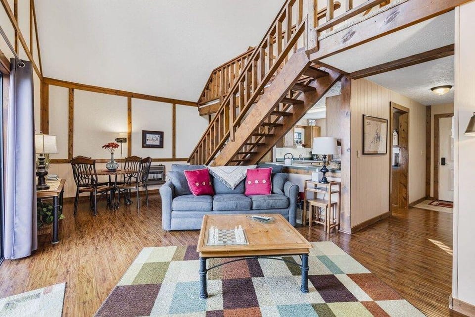 Skipjack Cottage Branson Hotel in Table Rock Lake