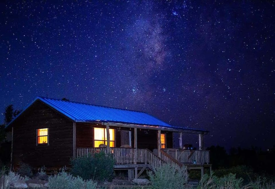 Rockyridge Cabin-hill Country Views-20 min to Fred Hotel in Rio Grande