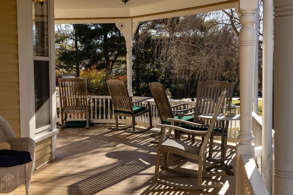 The Oaks Victorian Inn Hotel in Christiansburg