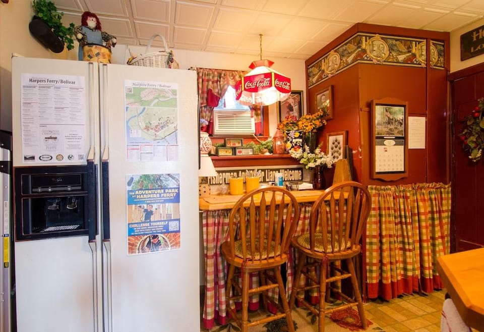 Lily Garden Bed and Breakfast Hotel in Harpers Ferry