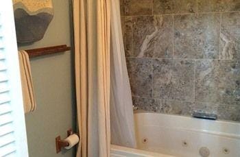 The Sunny G B&B Hotel in Campton Upper Village