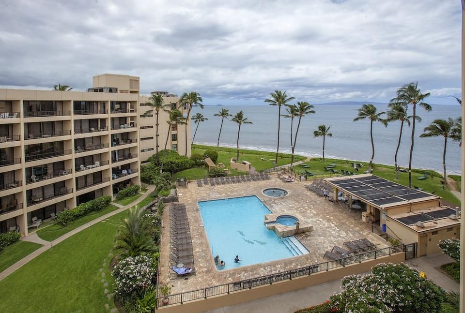 Sugar Beach Resort - Maui Condo & Home Hotel in Maalaea