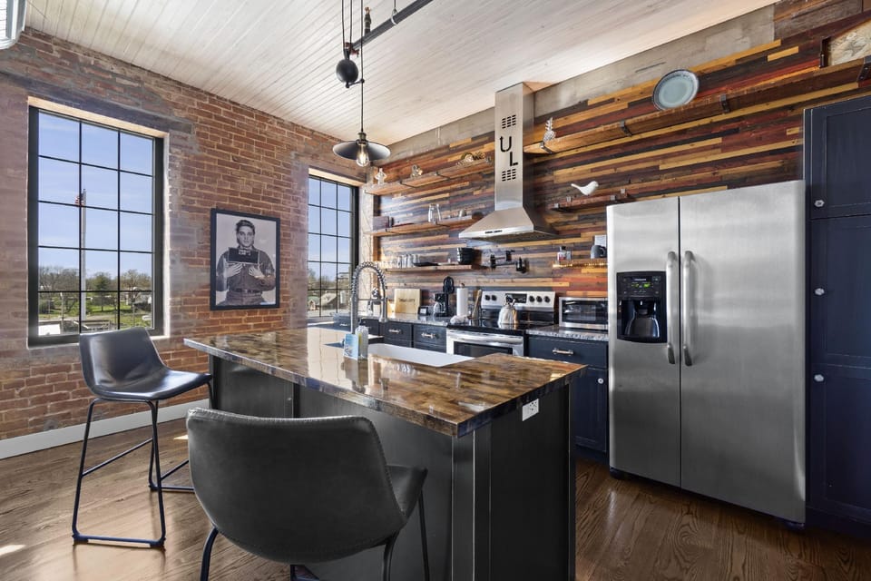 Urban Lofts Hotel in Ozark Mountains