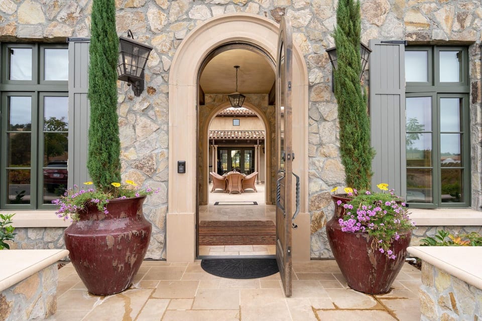 Grand Reserve Inn Hotel in Calaveras County