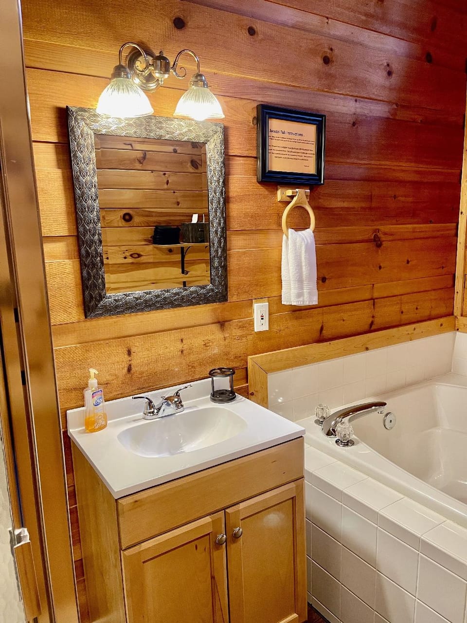 Beary Charming Hotel in Gatlinburg