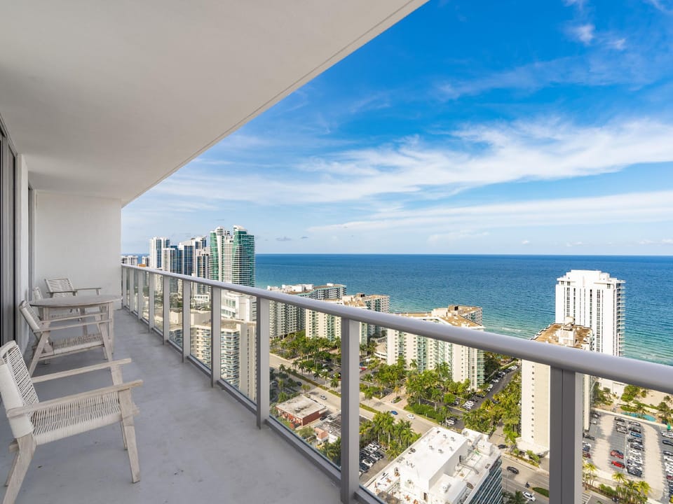 HH Exclusive Condos by Cielo Stays Hotel in Hollywood Beach