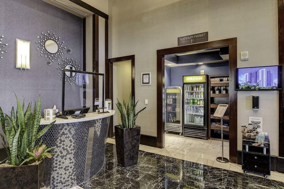 Sapphire Skyline Premium Suite Hotel in Las Vegas Strip