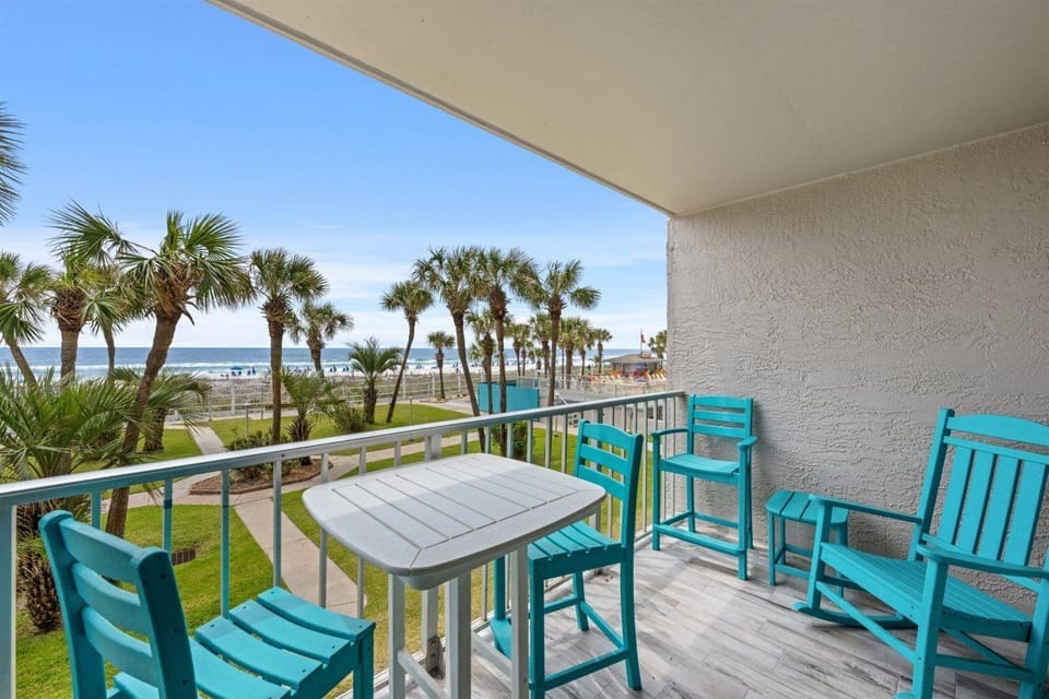 The Summit 228 Hotel in Upper Grand Lagoon