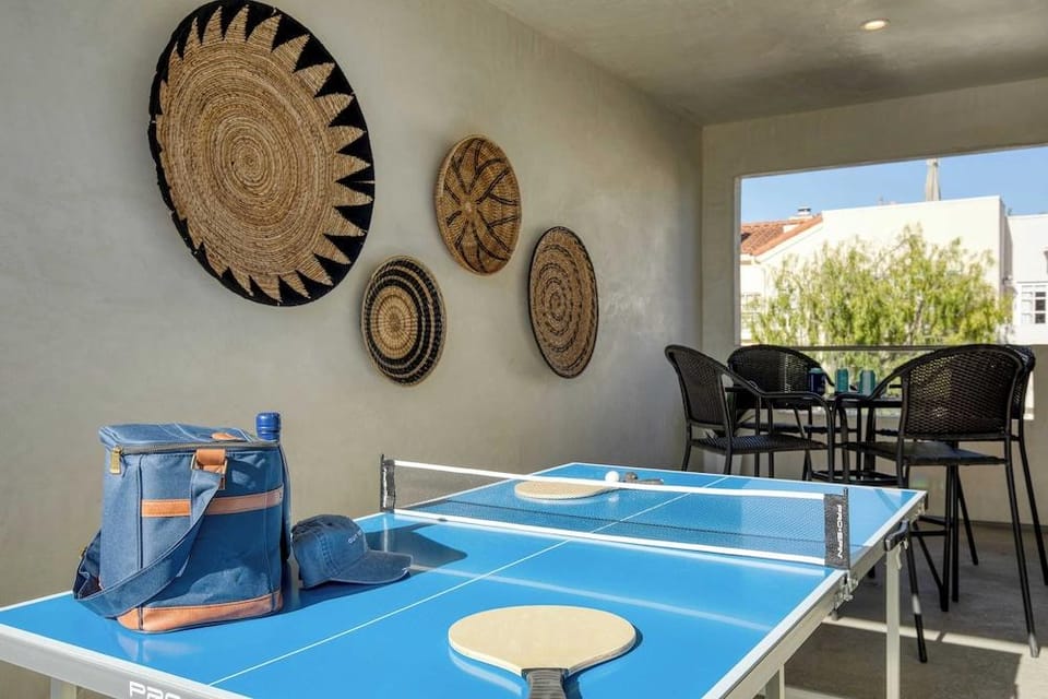 Sea Crown by Avantstay 5mins From the Beach w/ Multiple Terraces! Permit#slp13639 Hotel in Corona Del Mar