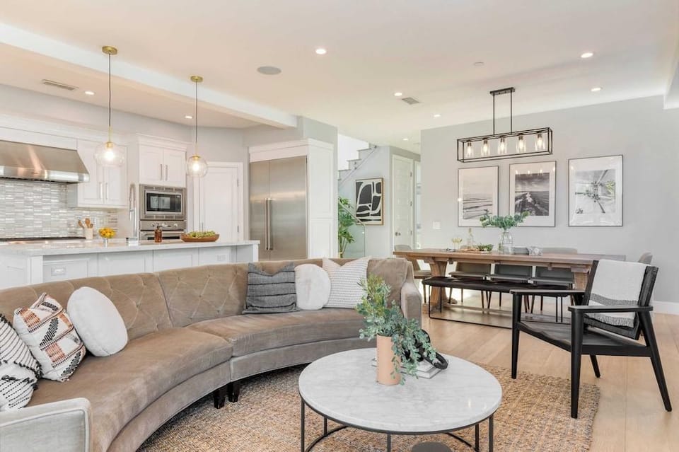 Sea Crown by Avantstay 5mins From the Beach w/ Multiple Terraces! Permit#slp13639 Hotel in Corona Del Mar