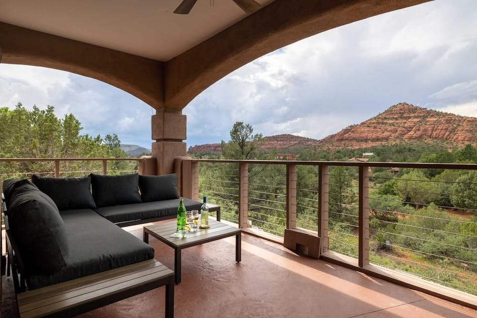 Pyramid by Avantstay Luxe Sedona Mansion w/ Views, 7mins to Downtown Hotel in Sedona