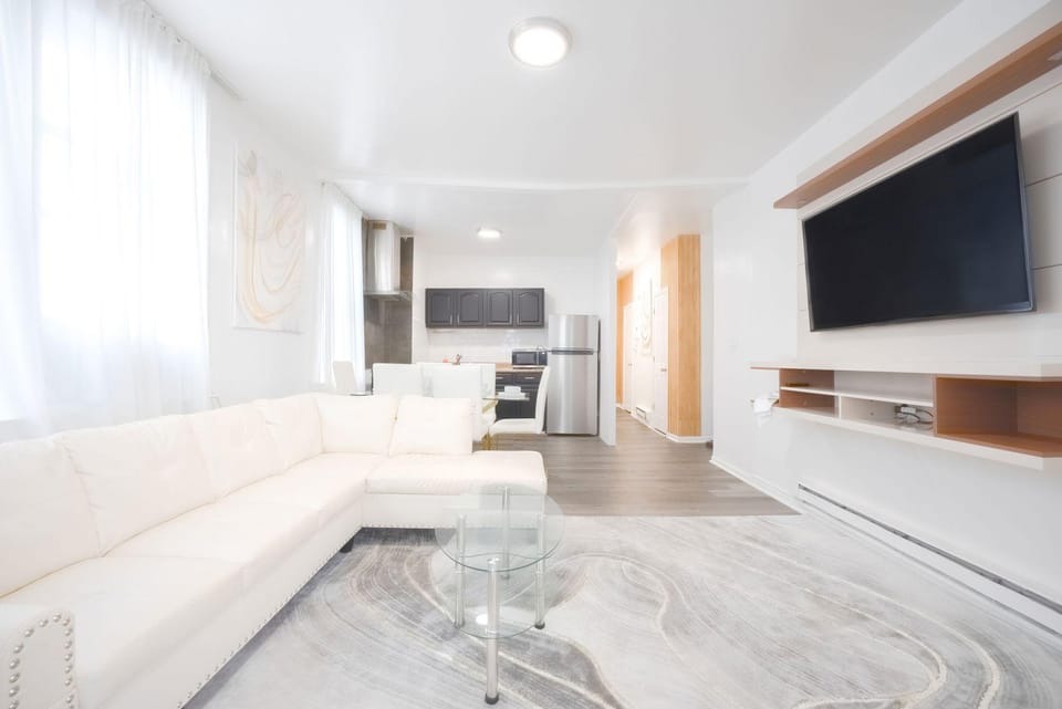 Luxury NY Home 3BR with Easy Parking Hotel in Yonkers