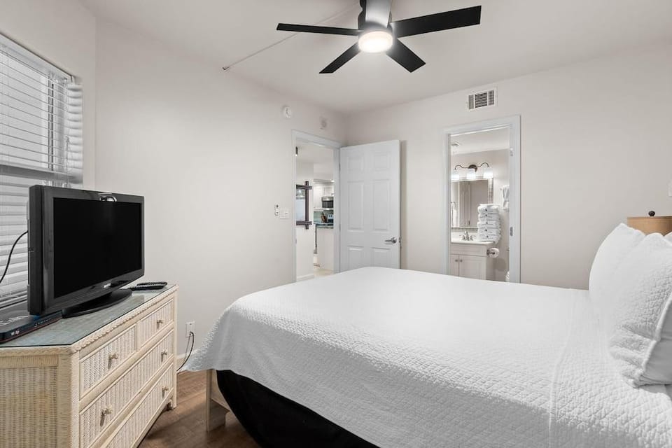 Seaspray East 924- Gulf Front Hotel in Ono Island