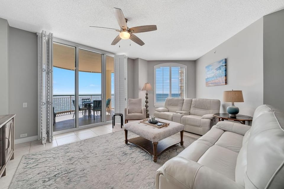 Beach Colony East 8C Hotel in Perdido Key