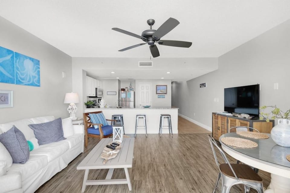 Majestic Beach Towers 1-1006 Hotel in Long Beach