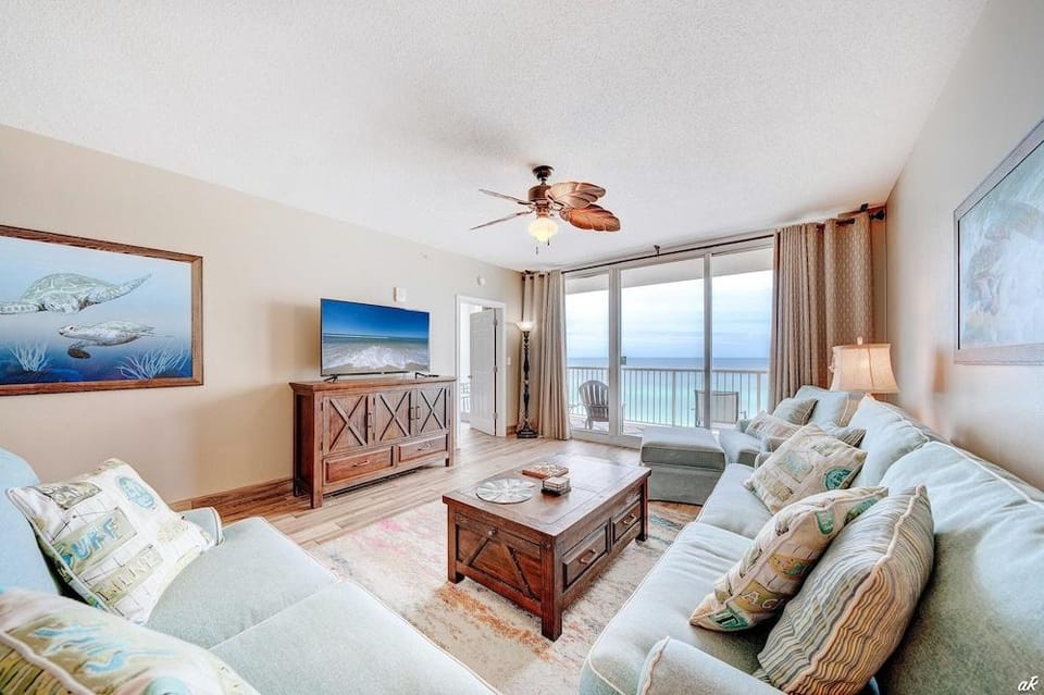 Majestic Beach Towers 2-901 Hotel in Long Beach