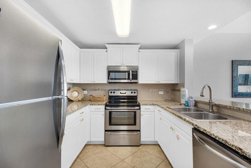 Leeward Key 405 Hotel in Miramar Beach