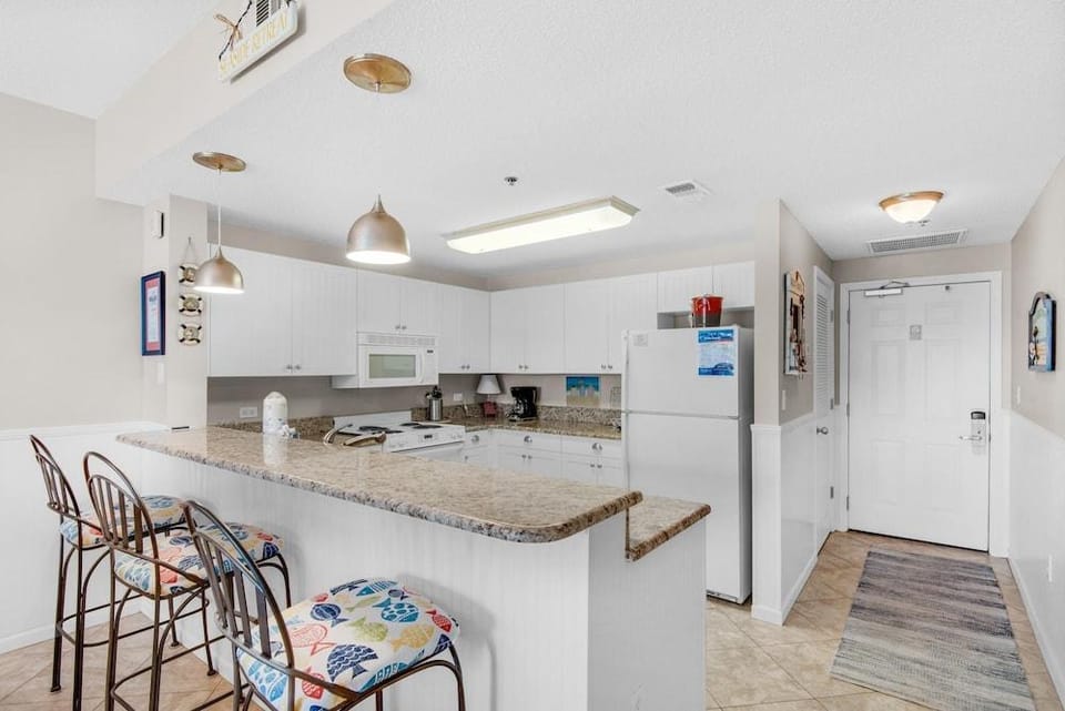 Leeward Key 904 Hotel in Miramar Beach