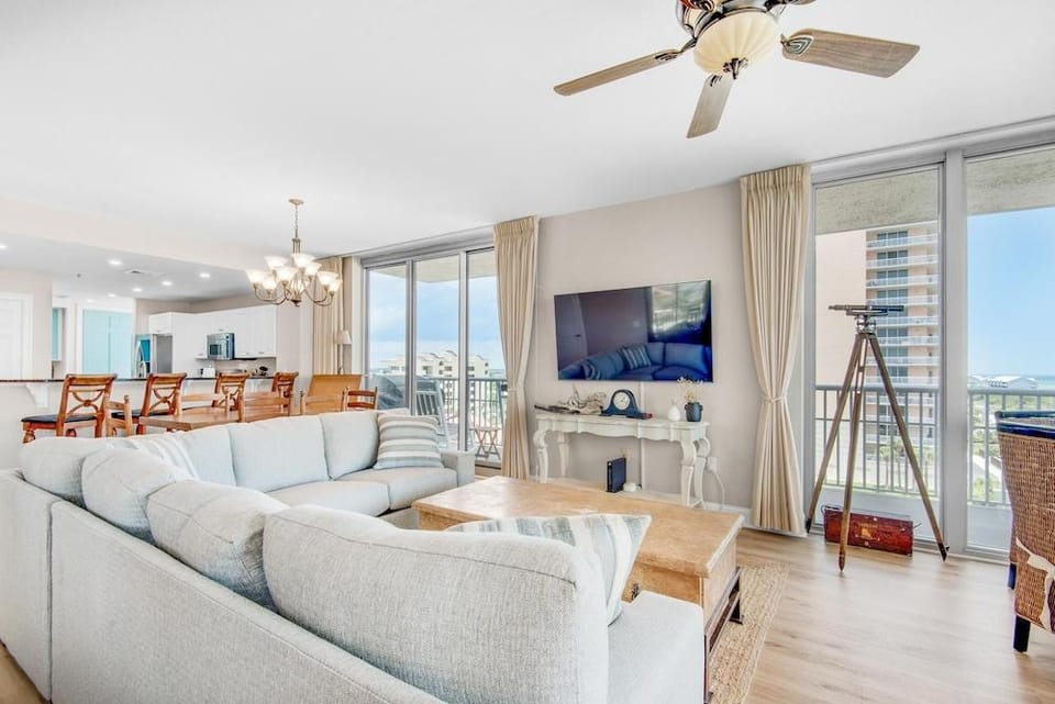 Emerald Dolphin Unit 610 Hotel in Pensacola Beach