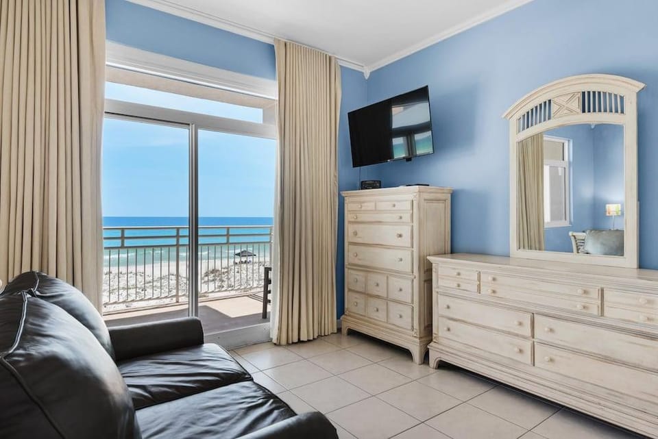 Seahorse Unit H Hotel in Pensacola Beach