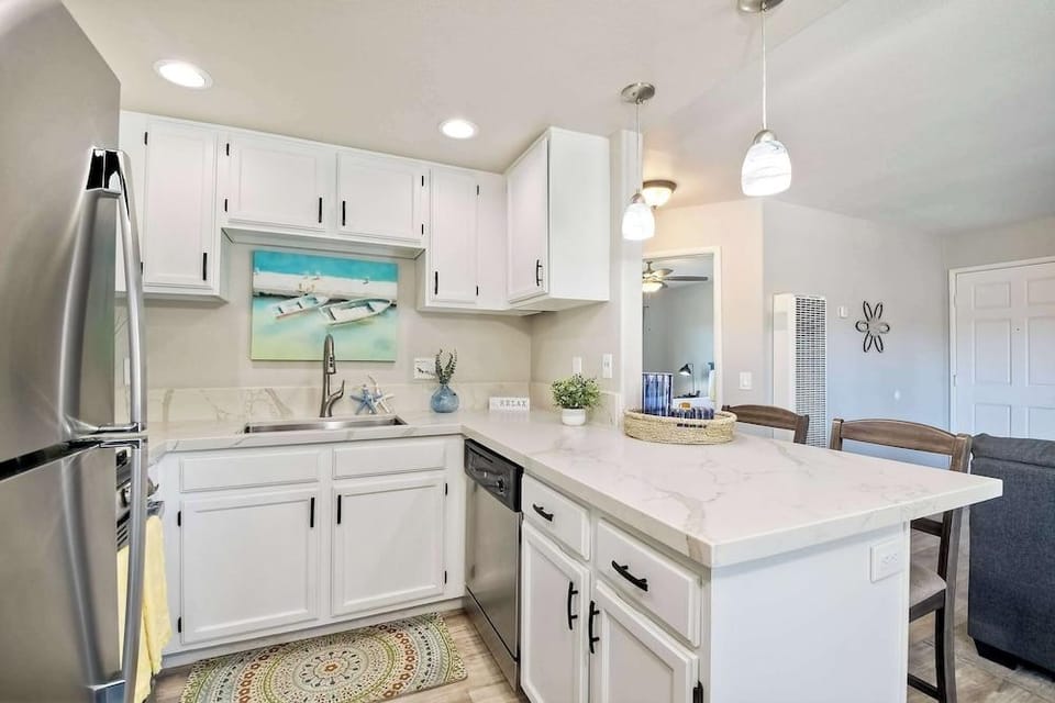Silver Surf Getaway Hotel in Oceanside