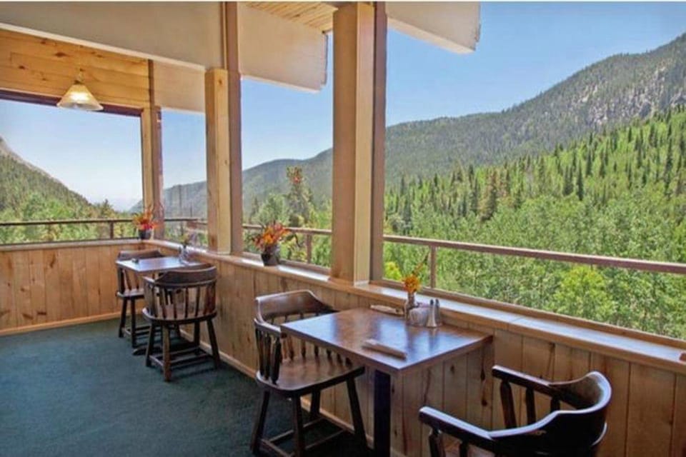 Monarch Mountain Lodge Hotel in Monarch