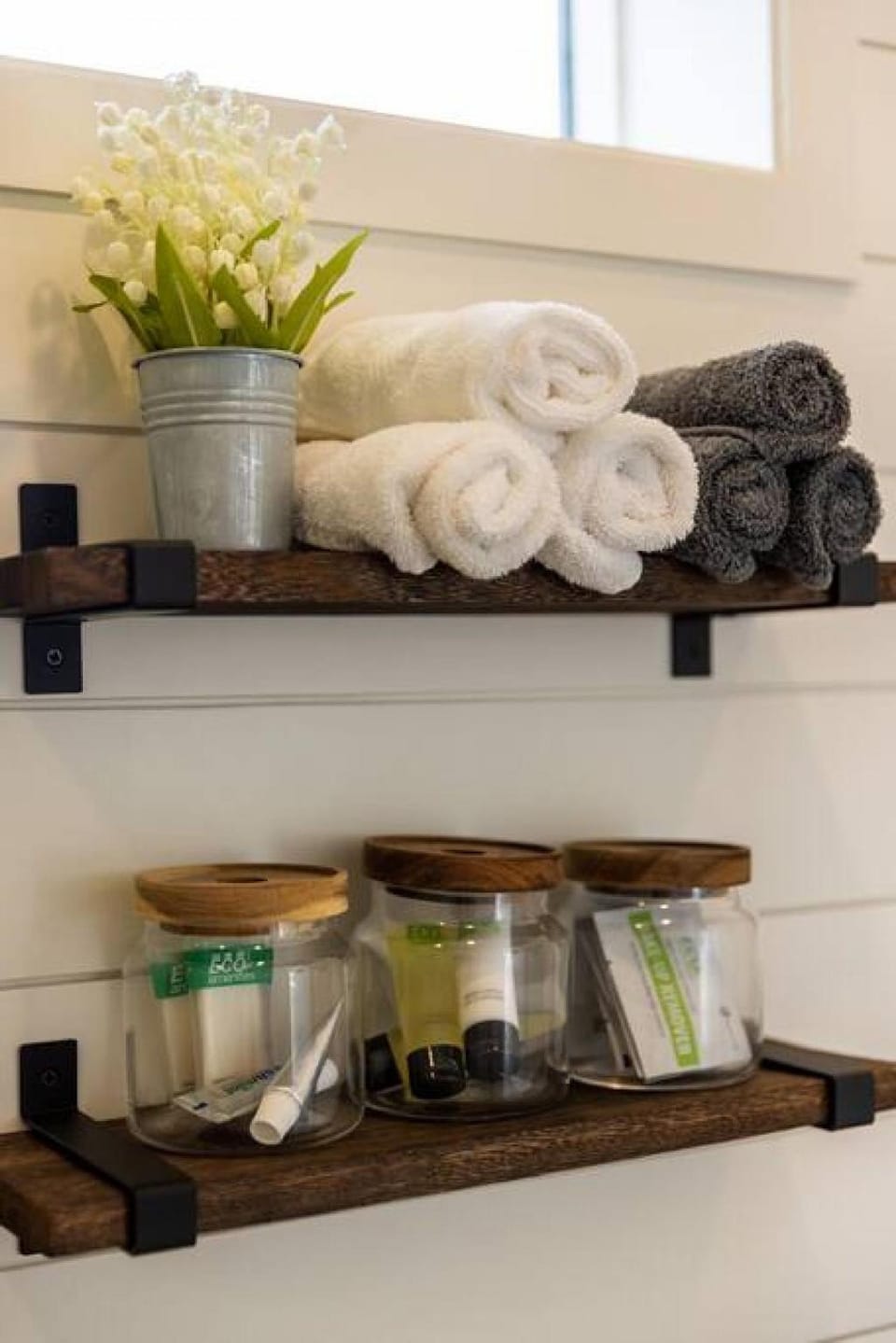 New The Wildflower Cozy Container Home Hotel in Fredericksburg