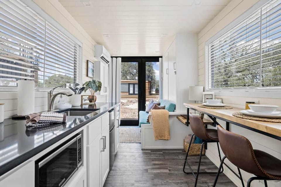 New The Desert Escape-cozy Container Home Hotel in Fredericksburg