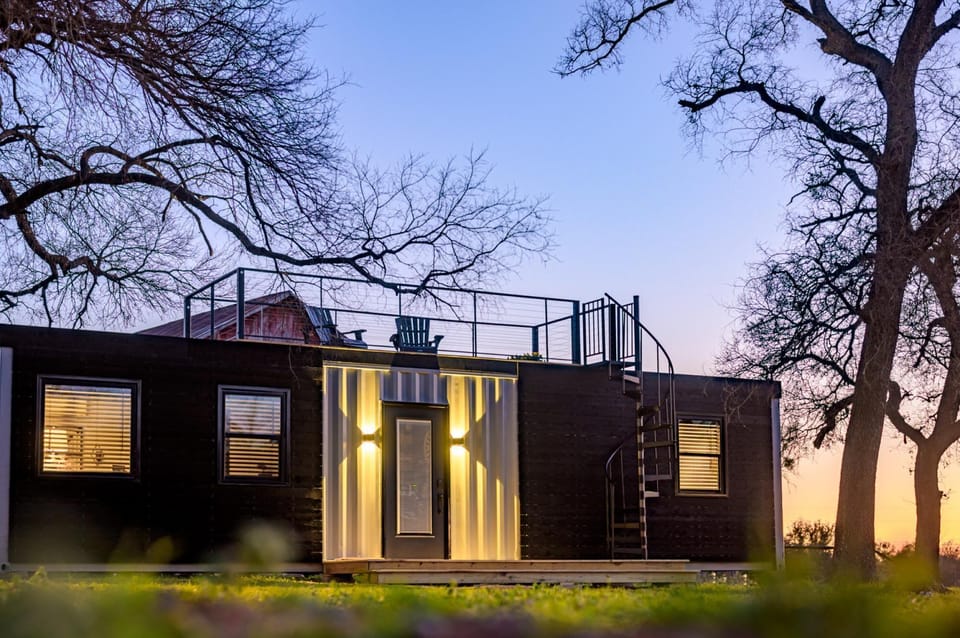 The Blue Ridge Container Tiny Home in the Country Hotel in Waco