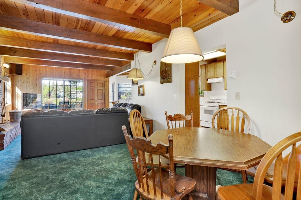 Breezy ONE #112 Hotel in Big Bear