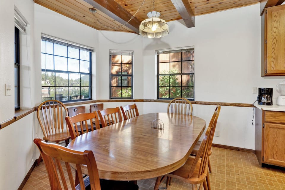 Breezy ONE #112 Hotel in Big Bear