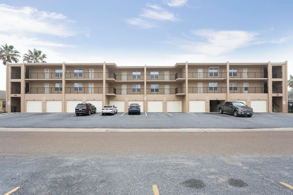 Surfside I 304 Hotel in South Padre Island
