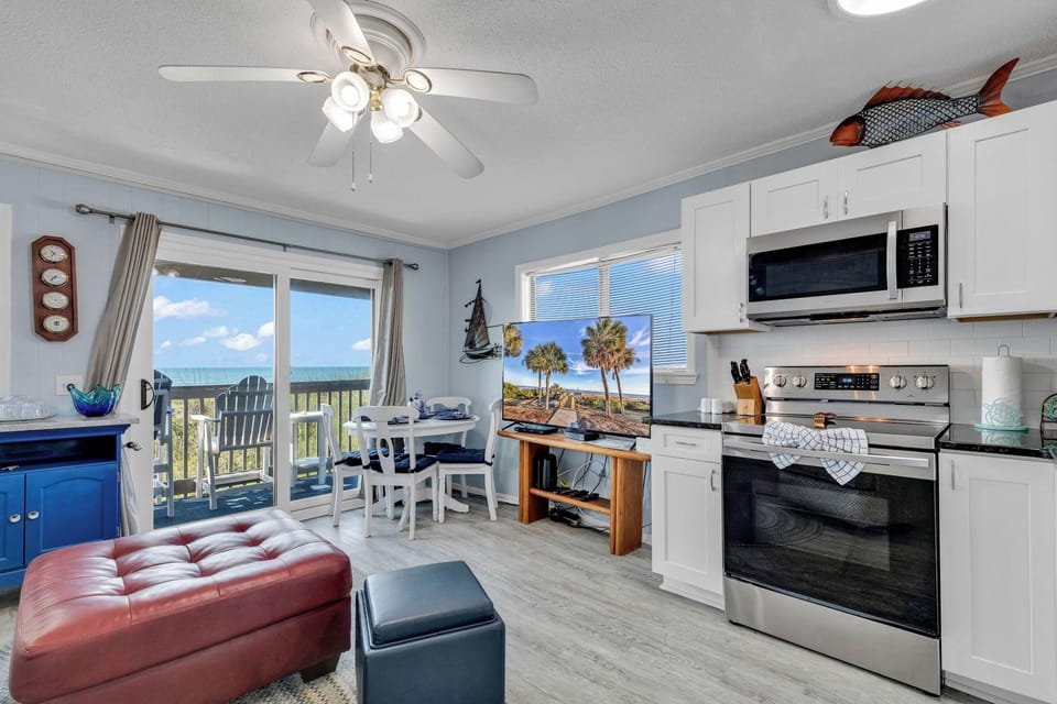 Sea Cabin Hotel in North Myrtle Beach
