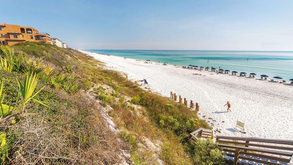 Charming Studio for 2 - Pool Views - Next Door to Alys! Hotel in Rosemary Beach