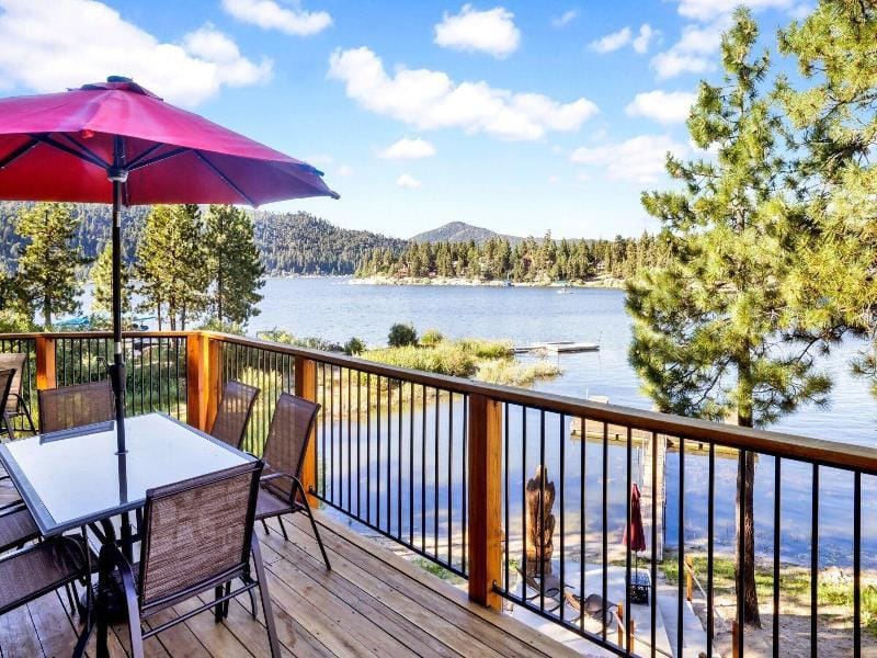 Cove Lakefront Chalet #2098 Hotel in Big Bear