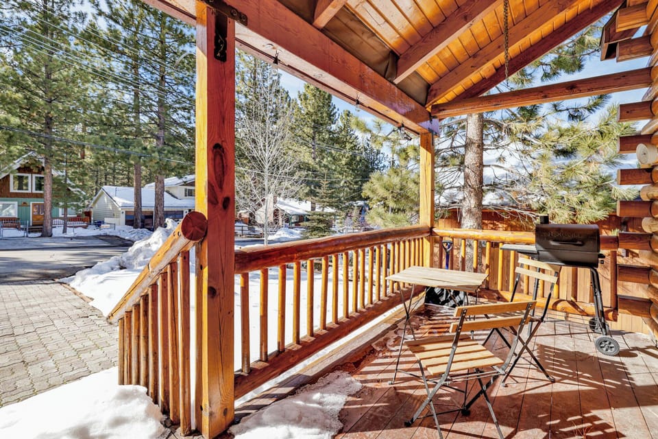 Binky's Mountain Hideaway #2455 Hotel in Big Bear