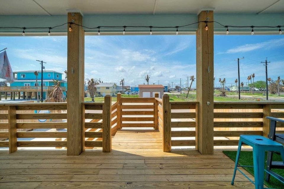 Whatabeach by Avantstay Private Pool, Cabana Bar Hotel in Port Aransas