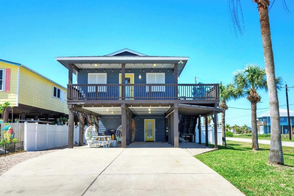 Boujee Pelican by Avantstay Pool+game Room+views Hotel in Port Aransas