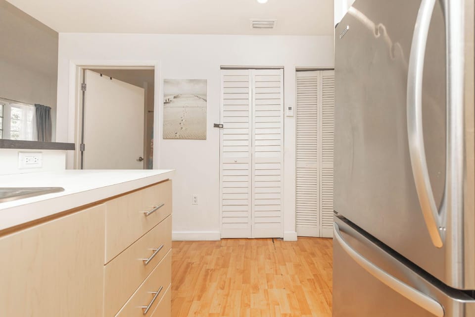 Boutique Apartments Convention Center Hotel in South Beach Miami